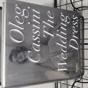 Oleg Cassini The Wedding Dress Book